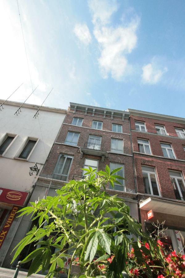 Amosa Liege City Centre Apart Regence 10 Exterior photo